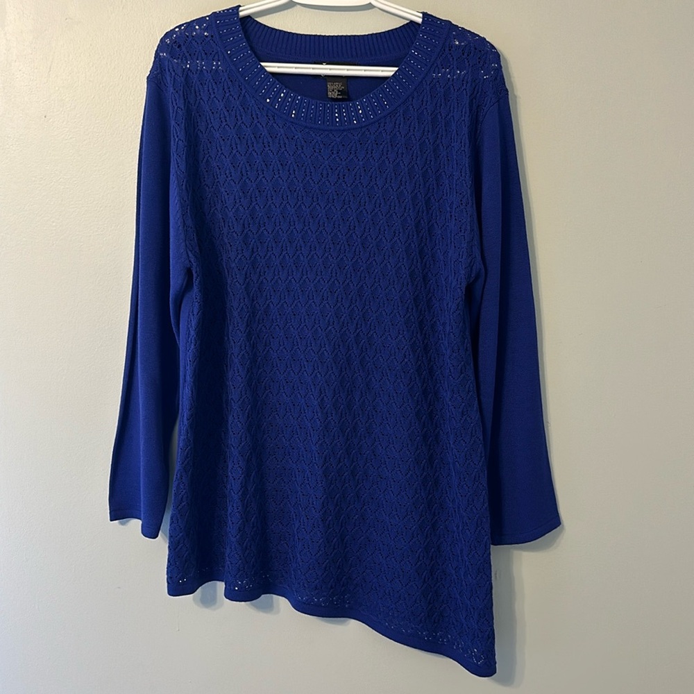 🏷️ Women’s XL Beautiful Blue Jenny High Low Sweater